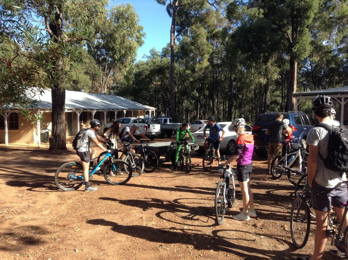 Travellers Rest Motel Mundaring Bagian luar foto